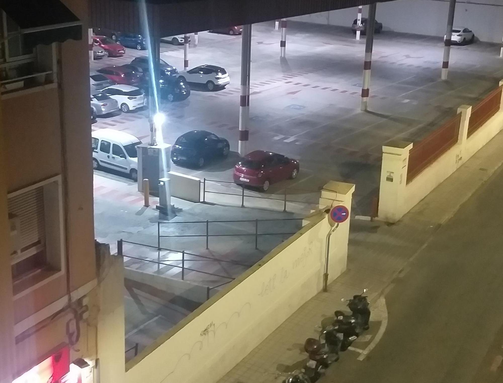 Miraflores 阿利坎特 外观 照片